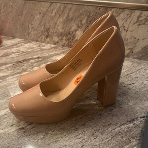 New York & Company Glossy Beige Heels
